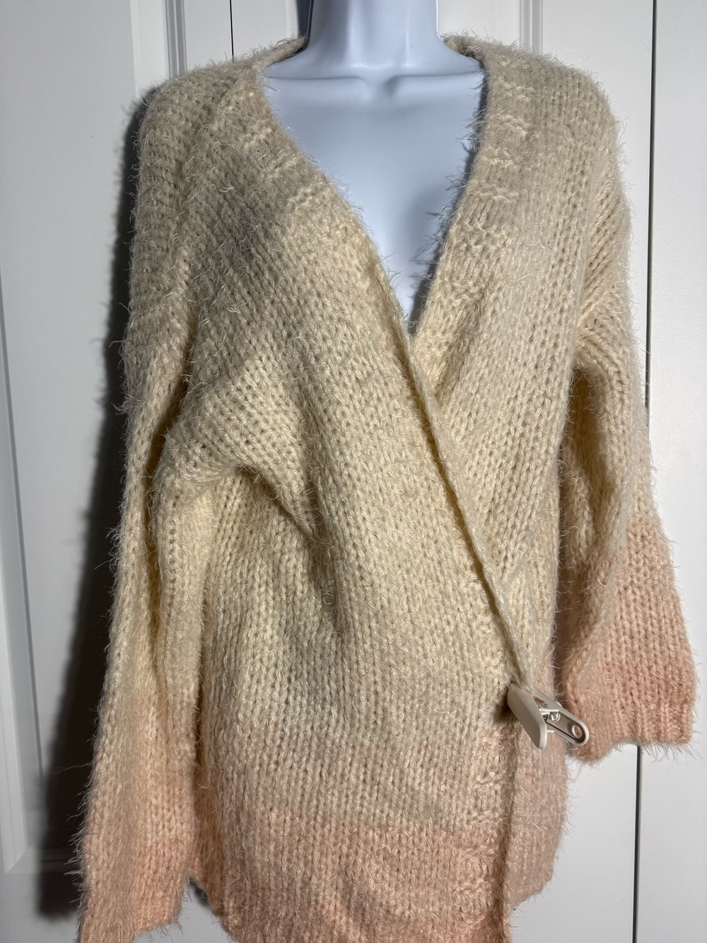 Forever 21 Cream to Peach Ombre Fuzzy Knit Cardigan